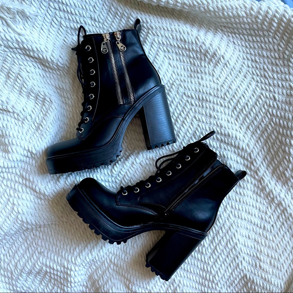 GBG Los Angeles Women's Heeled Platform Lace Up Boots